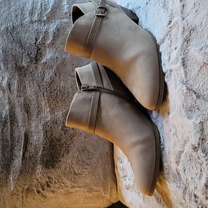 Old Navy ankle boots